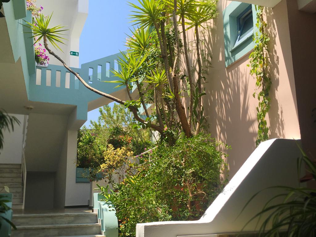 Hotel Kleopatra Stalós Exterior foto